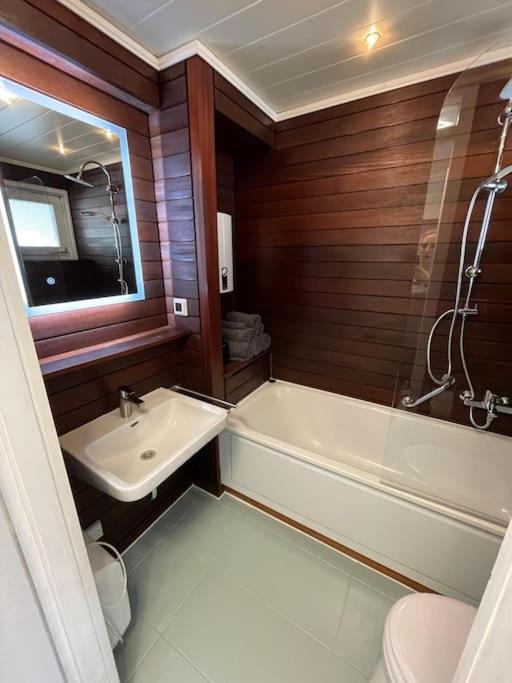 Ferienwohnung Auszeit Sasbachwalden Bagian luar foto